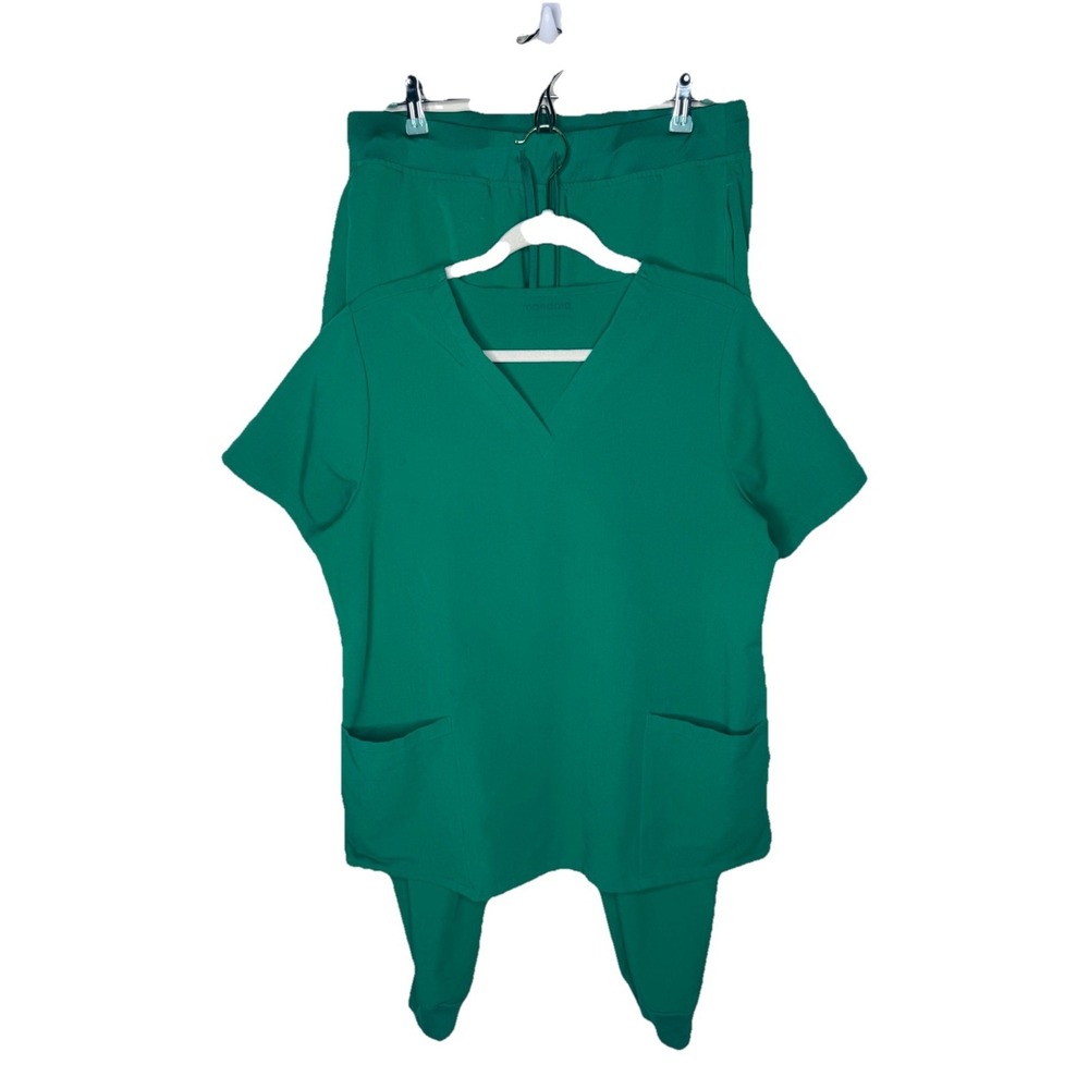 Mandala Women's Green Scrubs Set Size Tall-Large - Picture 1 of 9